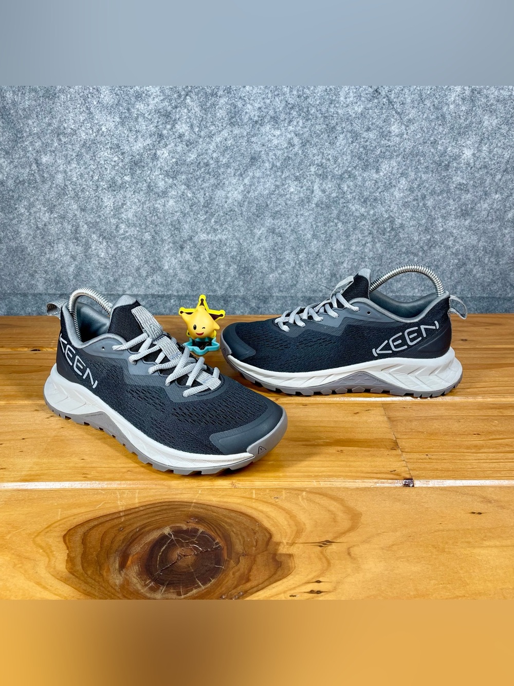 KEEN Versacore Speed Women Size 7 Black Gray Trail Hiking Shoes 1029045 Gorpcore